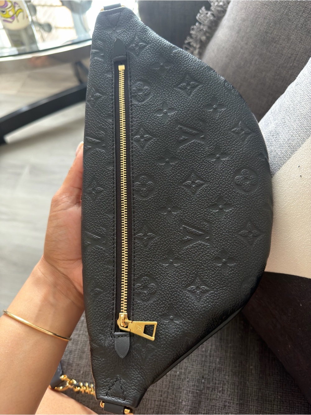 Louis Vuitton Black Embossed Leather High Rise PM Belt Bag with Gold Hardware - Picture 4 of 4